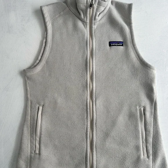 Patagonia Women’s’ Outwear Vest Tan Med - Picture 1 of 6
